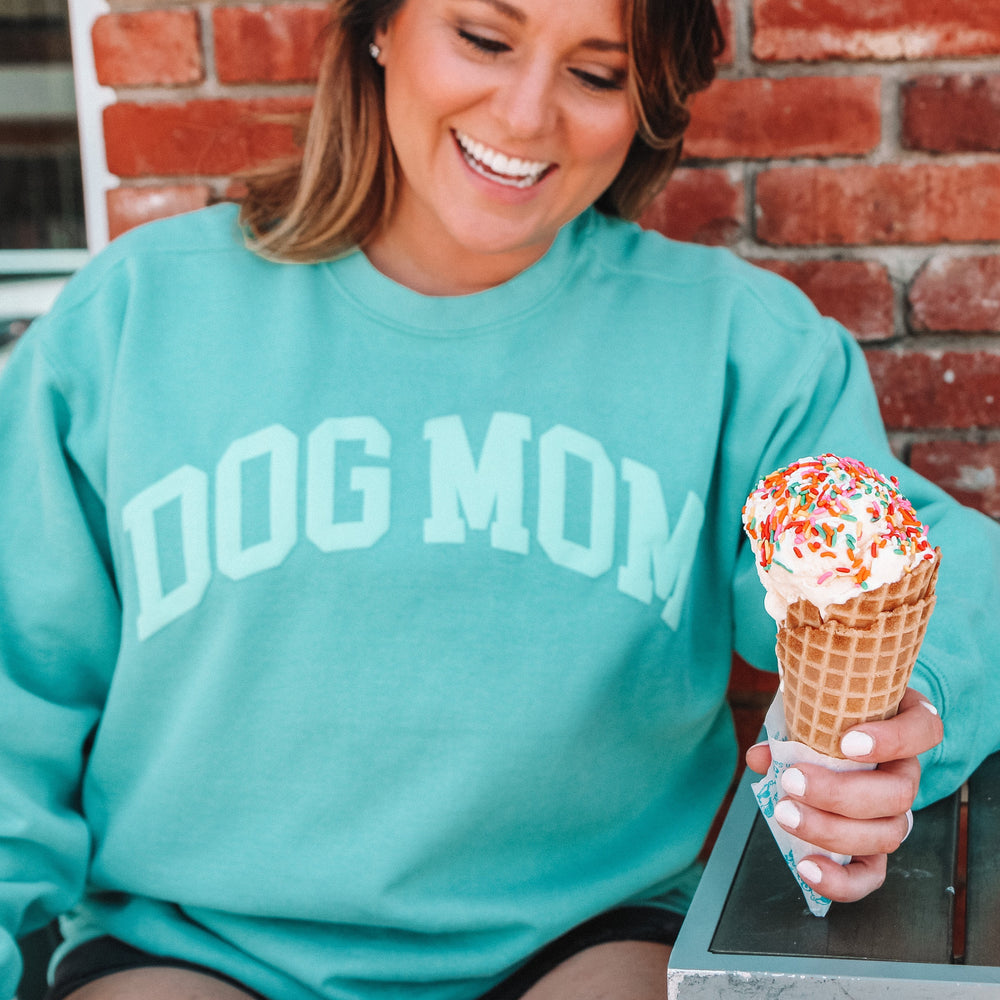 Dog Mom Puff Sweatshirt - Treat Dreams